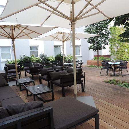 Motel One Nuernberg-Plaerrer Bagian luar foto