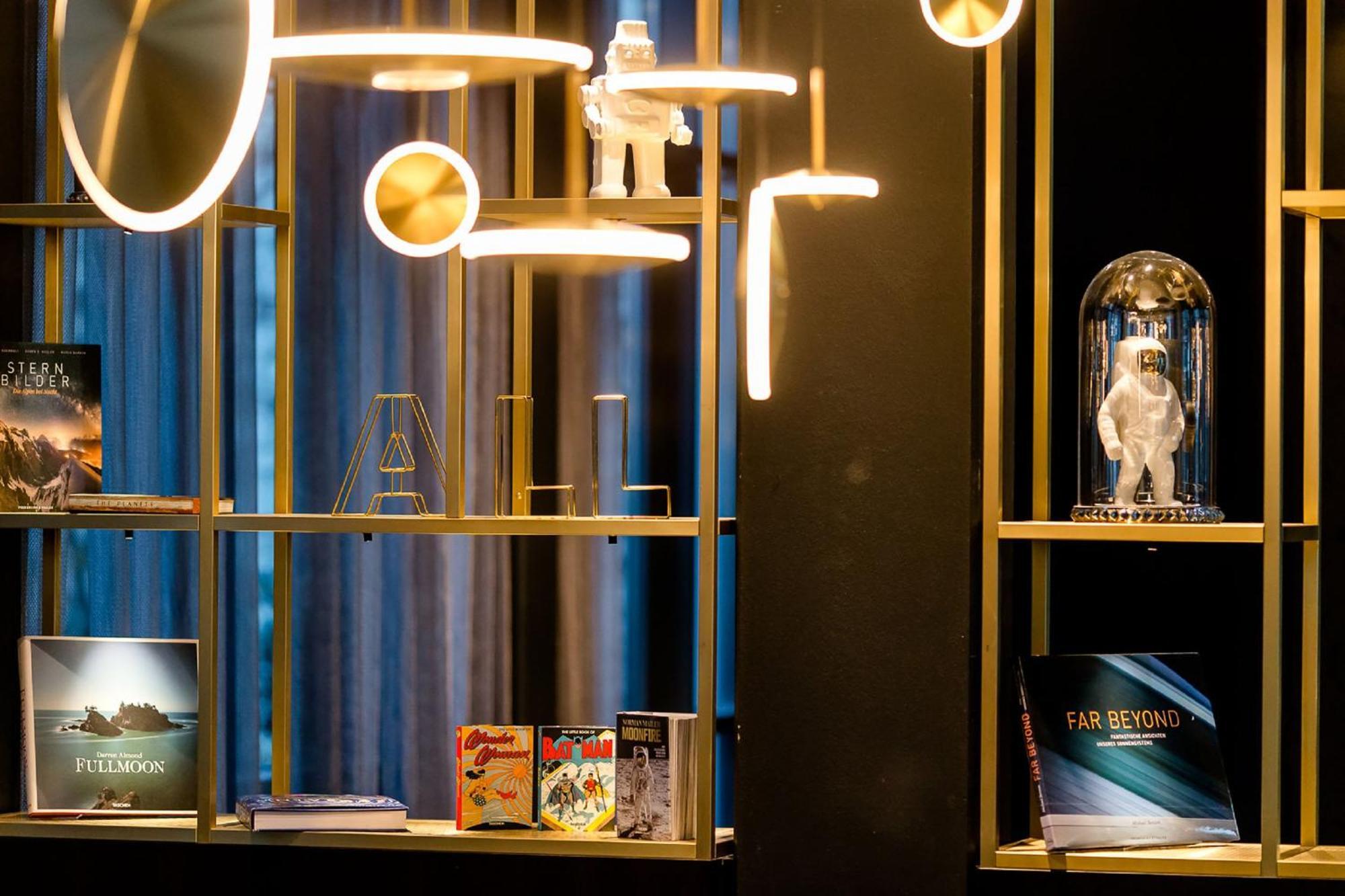 Motel One Nuernberg-Plaerrer Bagian luar foto