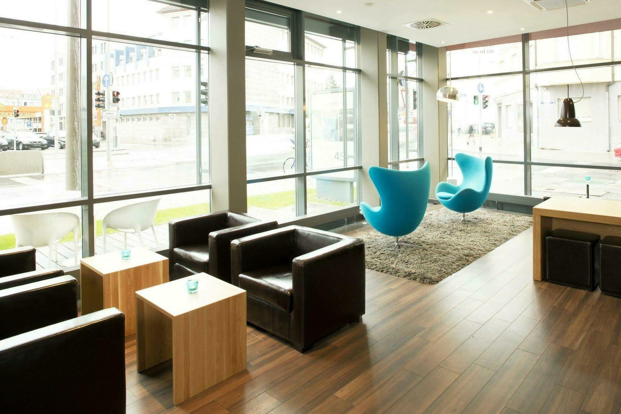 Motel One Nuernberg-Plaerrer Bagian luar foto